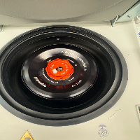 Eppendorf 5425R Refrigerated Centrifuge image 0
